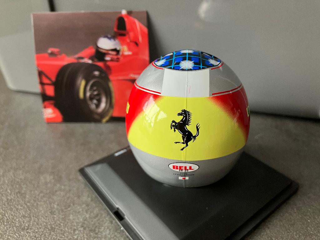 ✅ Michael Schumacher 1:5 helm 1998 Ferrari F300 Formule 1, Verzamelen, Automerken, Motoren en Formule 1, Ophalen of Verzenden