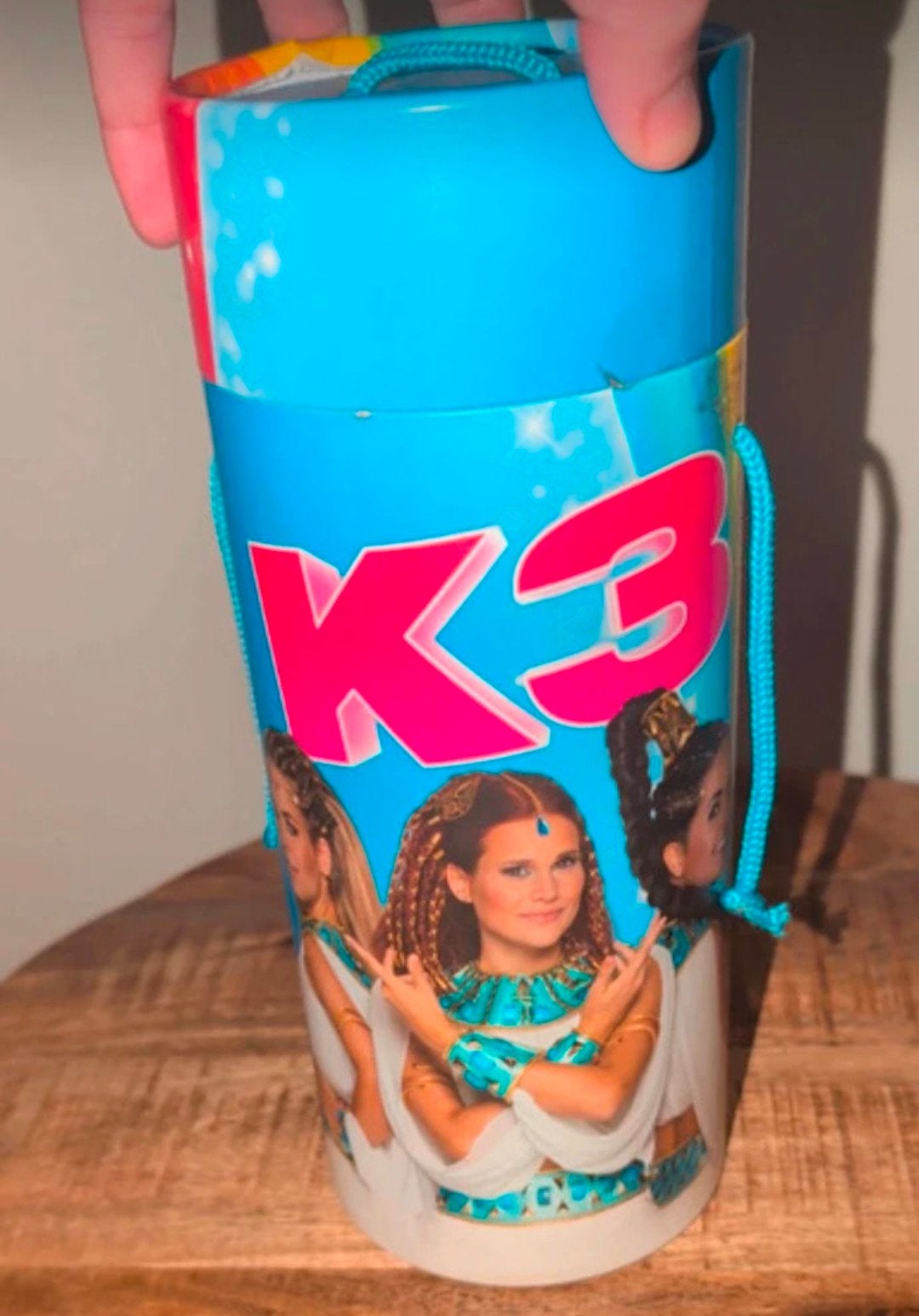 K3 beker met rietje - Zo goed als nieuw, Ophalen