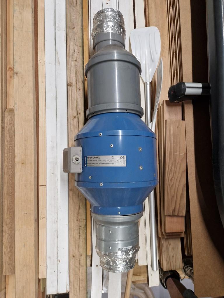 Buisventilator 200mm 230v, Doe-het-zelf en Verbouw, Ventilatie en Afzuiging, Ophalen, Afzuiger