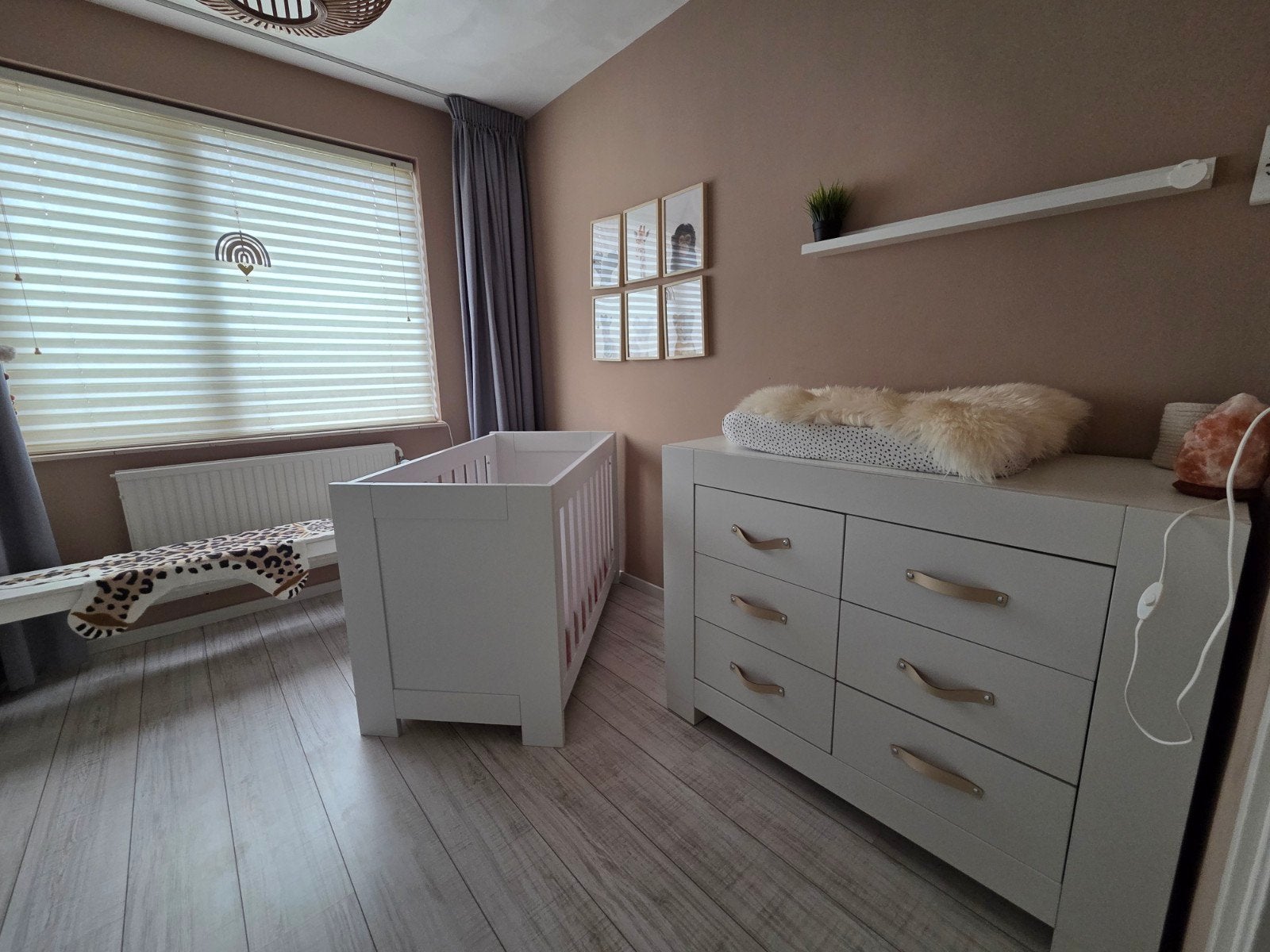 Complete babykamer: ledikant, commode, kledingkast, Ophalen, Gebruikt, Jongetje of Meisje