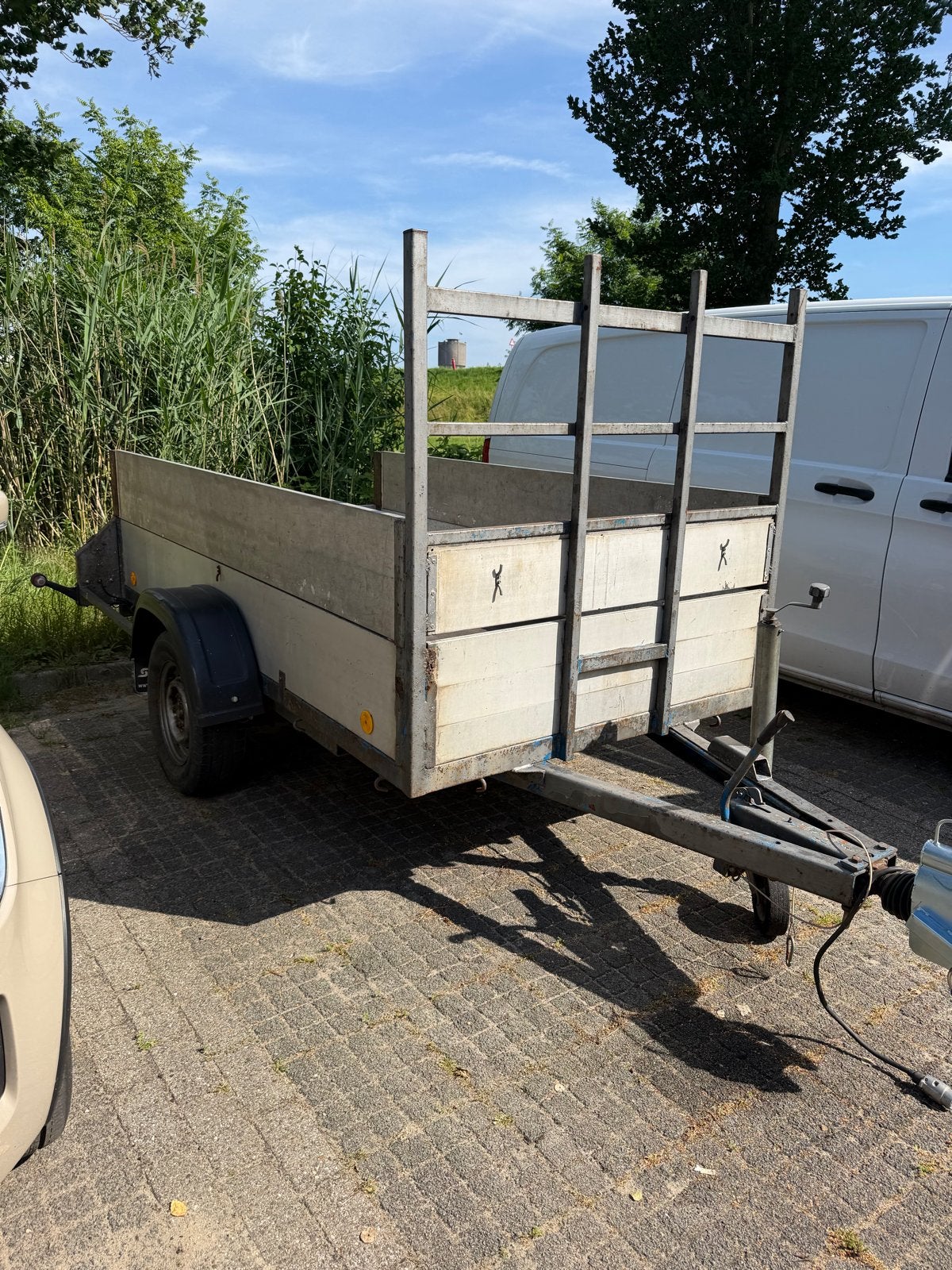 Enkelassige aanhanger met afneembare zijschotten en LED, Ophalen, Gebruikt