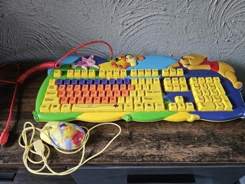 Vintage Microsoft Disney Winnie de Poeh Toetsenbord en Muis, Ophalen of Verzenden, Zo goed als nieuw, Qwerty, Microsoft
