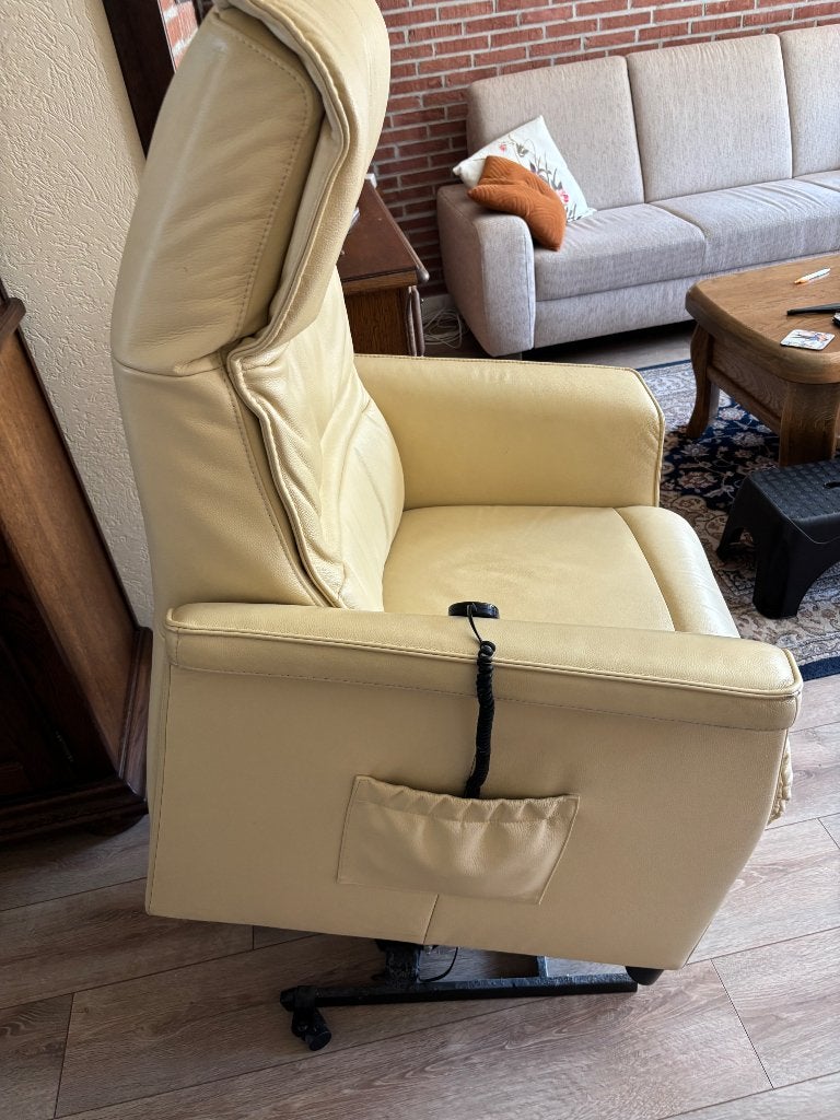 te koop sta op stoel, Ophalen, Gebruikt, Leer, 50 tot 75 cm