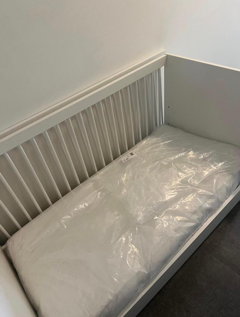 Meegroei Ledikantje, Kinderen en Baby's, Babywiegjes en Ledikanten, Zo goed als nieuw, Ledikant, Ophalen