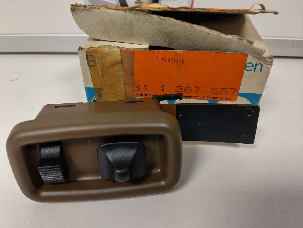 BMW SPIEGELSCHAKELAAR E12  E21 , E23 E24 E26 E28 Z1 Bruin, Niet ingevuld, Niet ingevuld, Nieuw, Ophalen of Verzenden