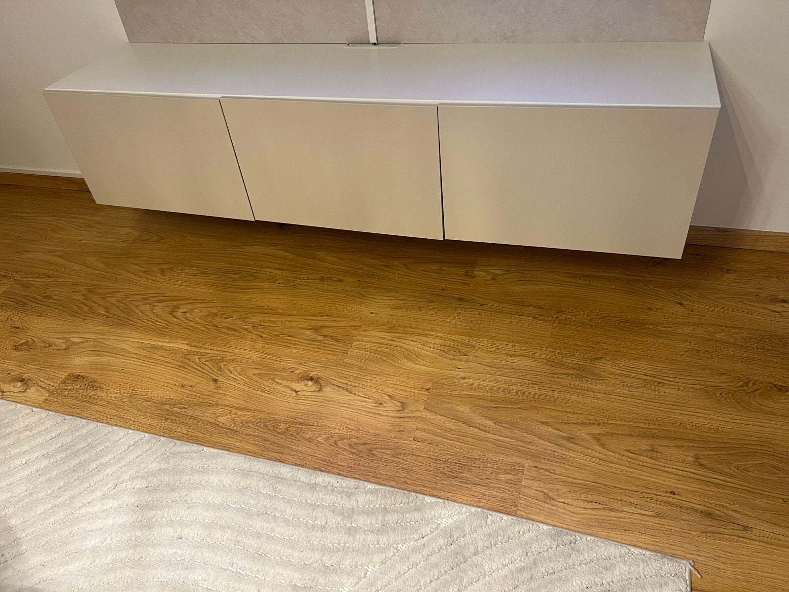 IKEA TV-kast / wandkast - Wit/Biege, Ophalen, Overige materialen, Gebruikt, 100 tot 150 cm
