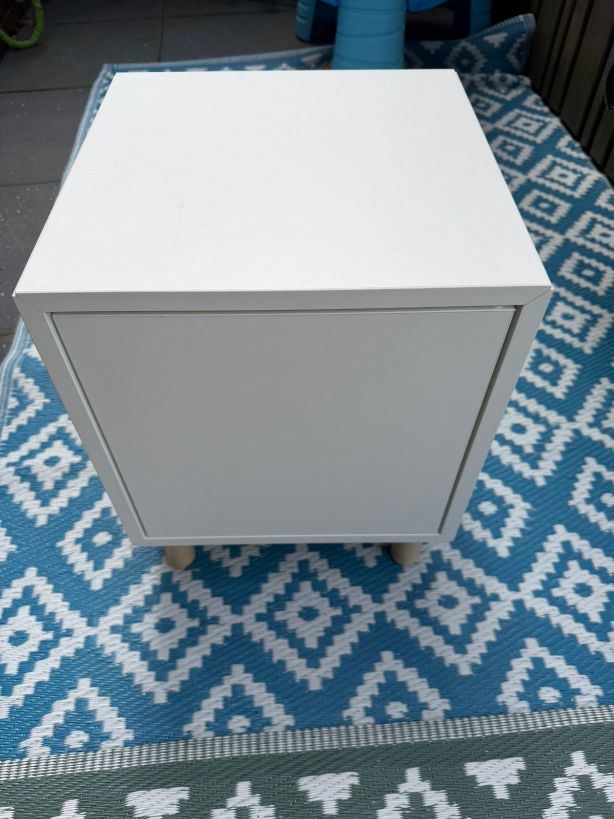 Ikea Eket kastje op houten poten, Ophalen, 50 tot 100 cm, Zo goed als nieuw, Minder dan 100 cm