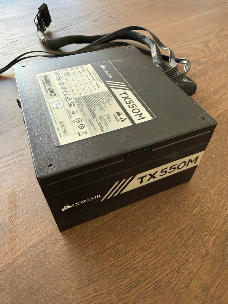 Corsair TX550M Voeding, Ophalen of Verzenden, Zo goed als nieuw