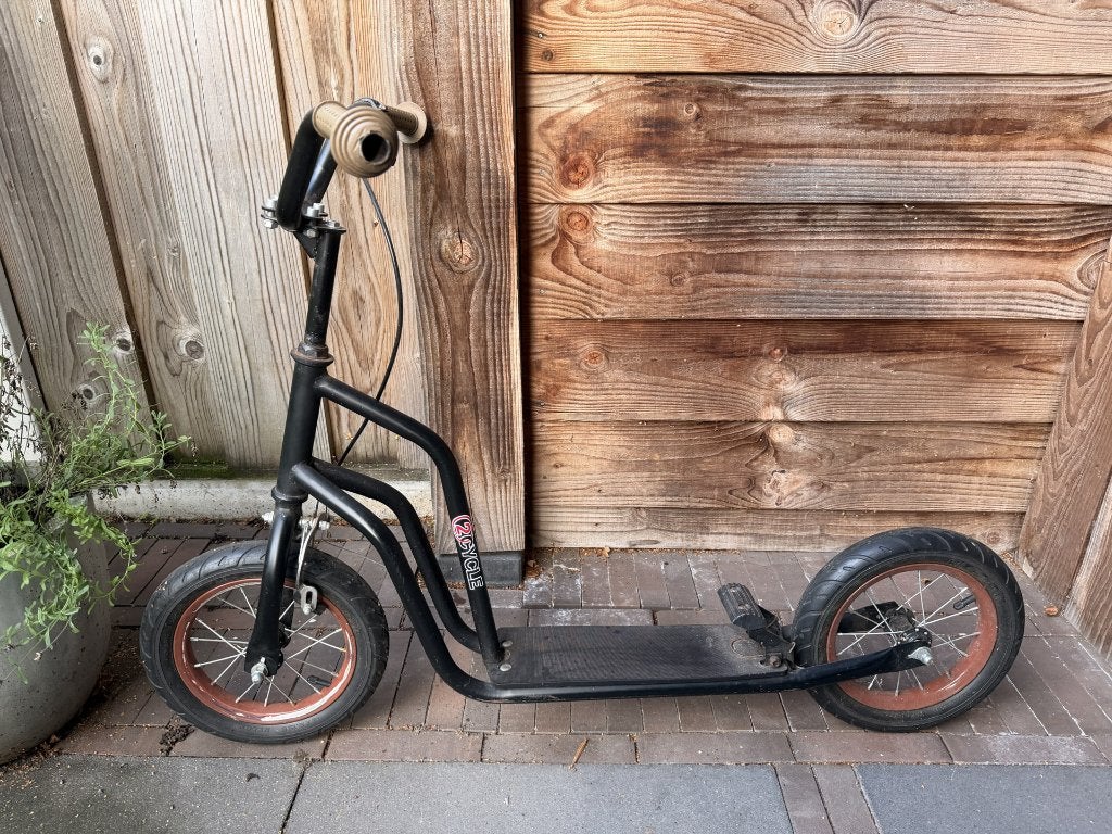 Stoere 2CYCLE kinderstep met luchtbanden - Zwart, Ophalen, Gebruikt, Gewone step, 2Cycle