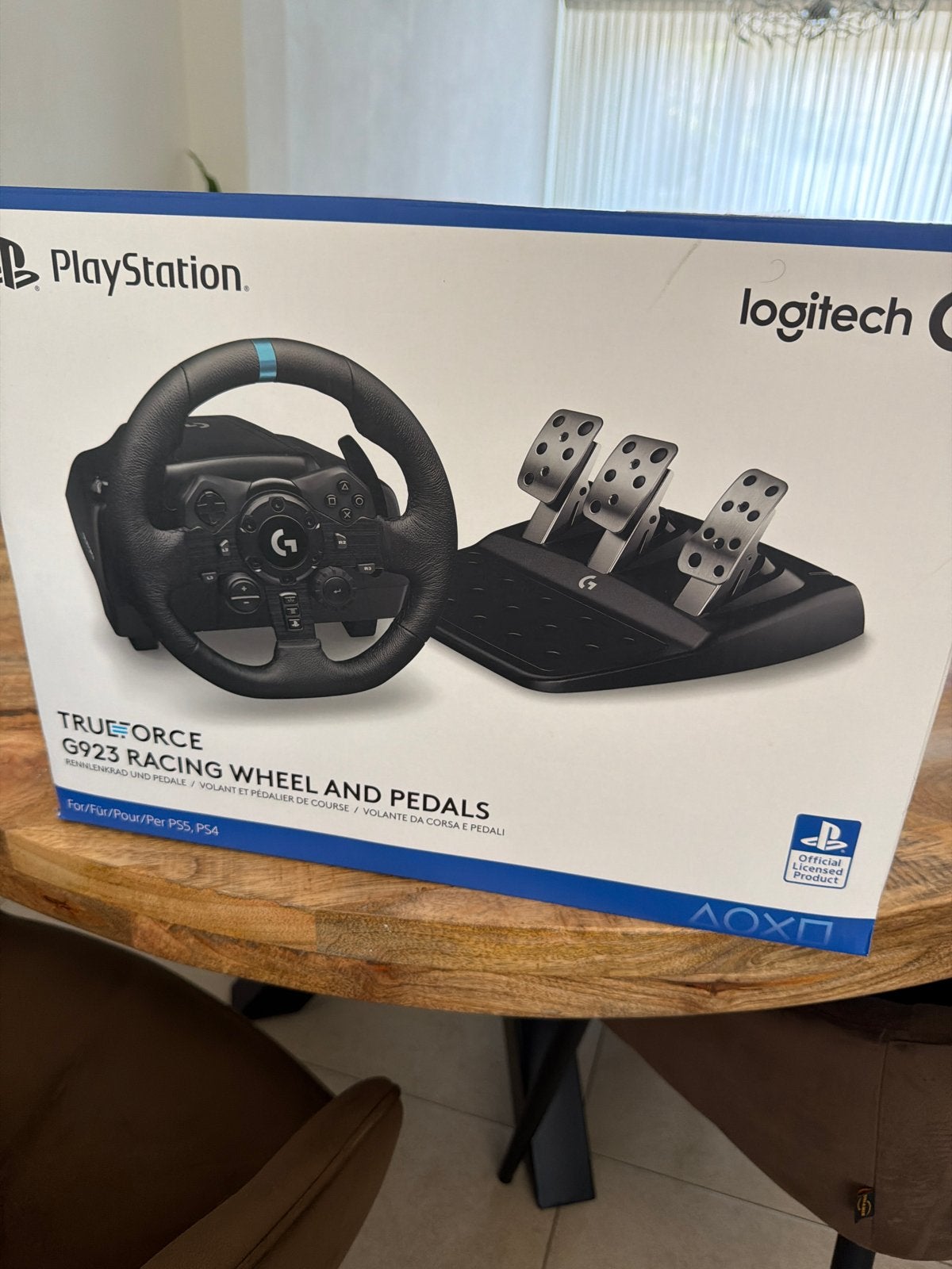 Logitech G923 TRUEFORCE Racing Stuur en Pedalen PS5/PS4, Ophalen, 1 speler, Racen en Vliegen, Eén computer