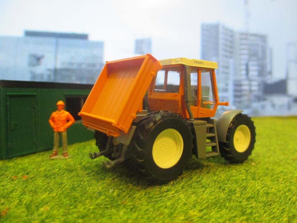Fendt Xylon Tractor - Wiking, Ophalen of Verzenden, Zo goed als nieuw, Bus of Vrachtwagen, Wiking