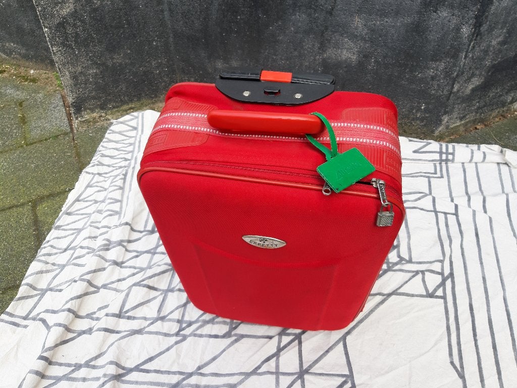 Cabine koffer, Effetty, rood. zacht kunststof, Sieraden, Tassen en Uiterlijk, Koffers, Ophalen, Wieltjes, 50 tot 60 cm, Hard kunststof