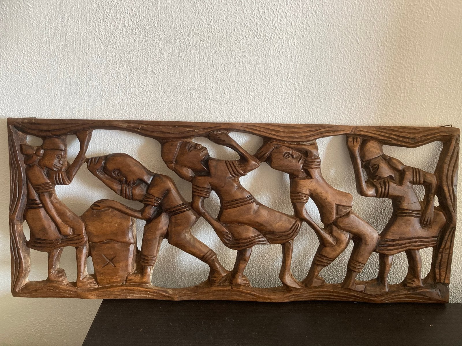 Ujamaa Makonde Familieboom Sculptuur - Samenwerking, Handgemaakt, Hout, Bruin, Overige stijlen