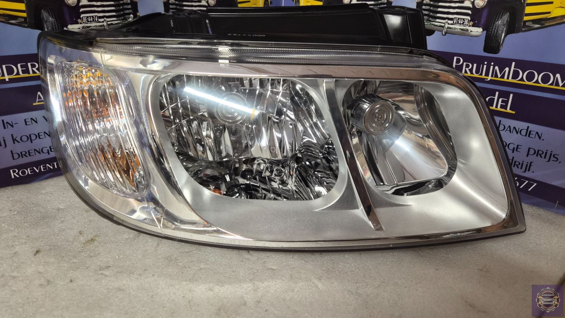 Hyundai Matrix Koplampen SET LINKS EN RECHTS, Gebruikt, Heolleung-ro 12
06797  Seoul, Ophalen of Verzenden, Info@hyundai.com