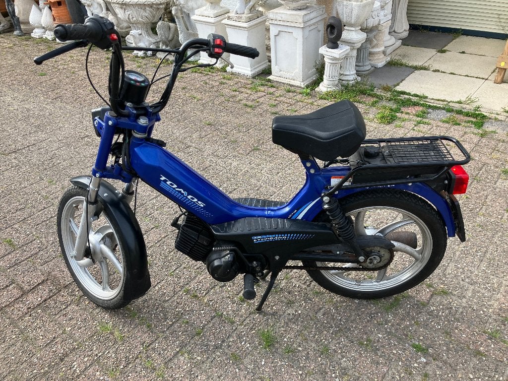leuke en nette Tomos bj 2013 snor weinig km ., Fietsen en Brommers, Ophalen, 0 versnellingen, 49 cc, Zo goed als nieuw