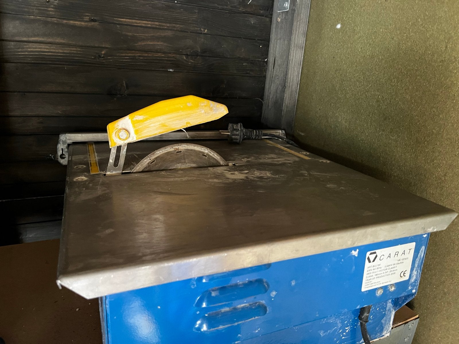 Carat Tegelzaag BUJ180 - Ideaal voor badkamerrenovatie, Doe-het-zelf en Verbouw, Ophalen, Minder dan 30 mm, Gebruikt, Overige typen