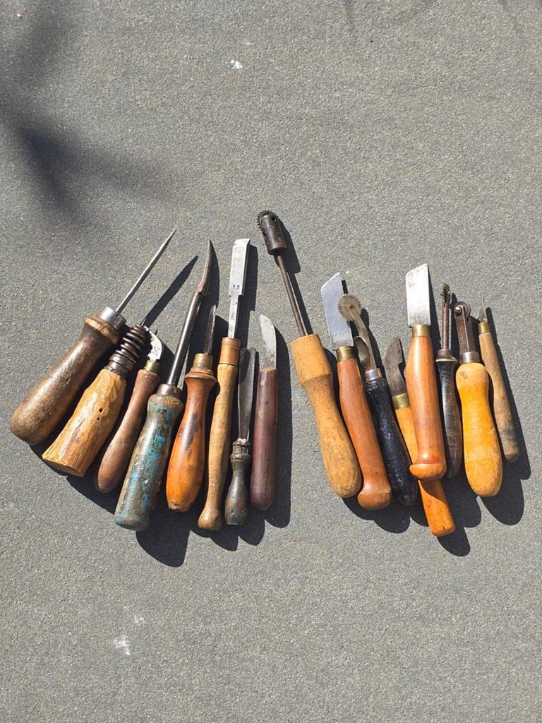 16 stuks antieke schoenmakers- gereedschap €49, Antiek en Kunst, Ophalen of Verzenden
