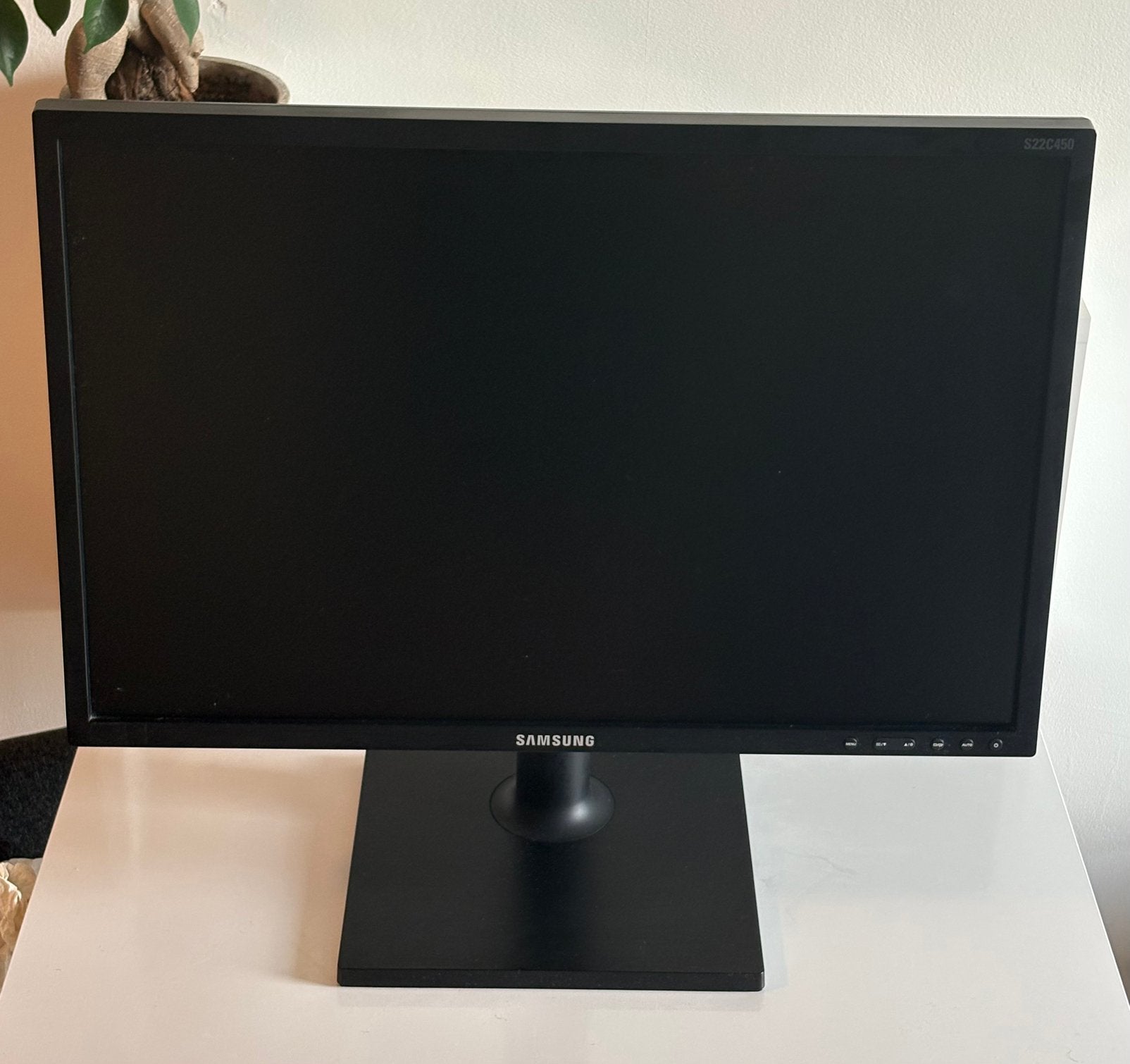Samsung 22” LED Monitor, Computers en Software, Monitoren, HD, Ophalen of Verzenden, Zo goed als nieuw, In hoogte verstelbaar