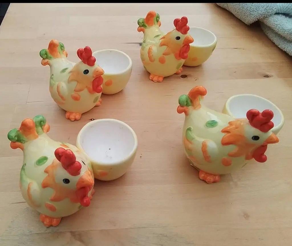 4 kippen eierdopjes, Ophalen of Verzenden