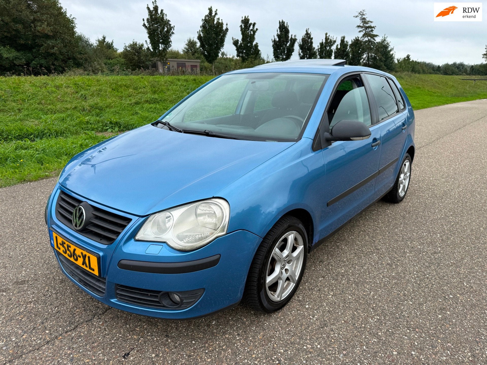 Volkswagen Polo 1.2-12V Trendline Apk/Airco/Dakje/Park.senso, Voorwielaandrijving, 540 kg, Blauw, 1198 cc