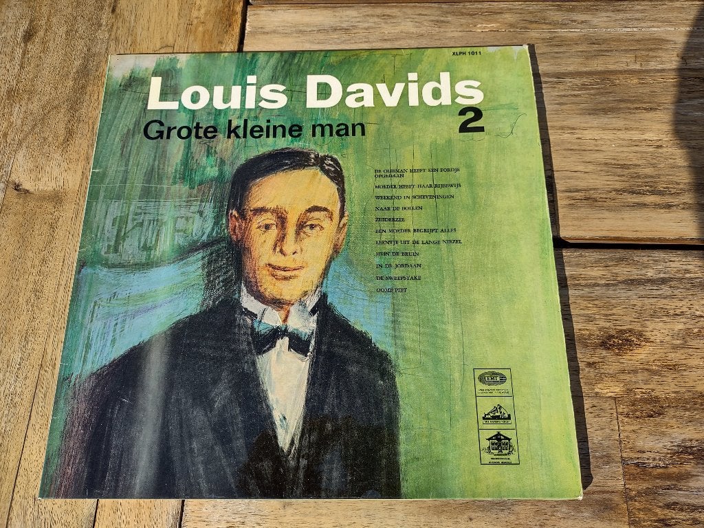 LP - Louis Davis - Grote kleine man 2, Ophalen of Verzenden, Zo goed als nieuw, 12 inch, Levenslied of Smartlap
