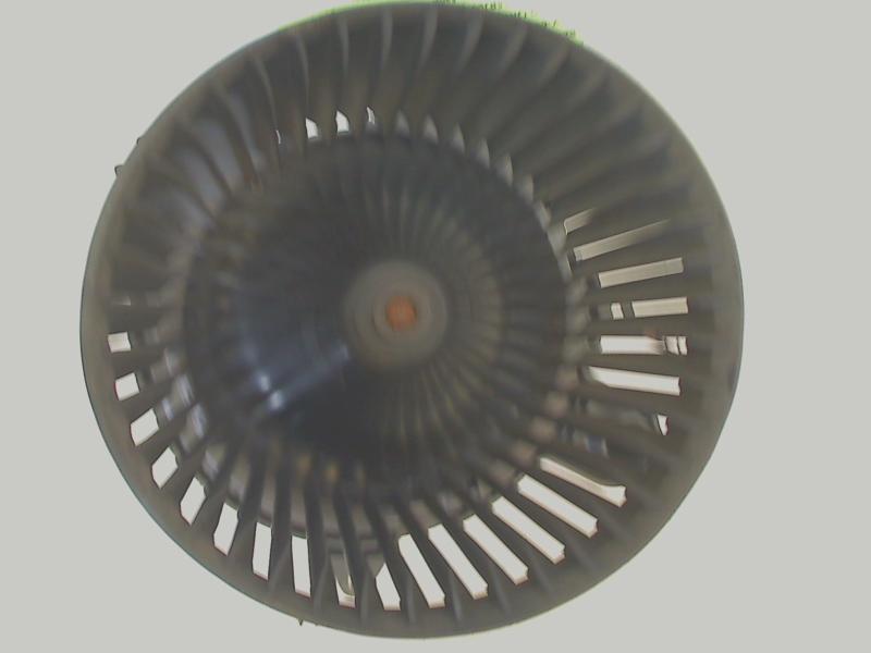 Kachel Ventilatormotor Renault Clio IV (5R) 2015 5r5833500, Gebruikt, Renault Deutschland AG, Dialog.deutschland@renault.de, Peter-Huppertz-Straße 5, Köln 51063, , Duitsland