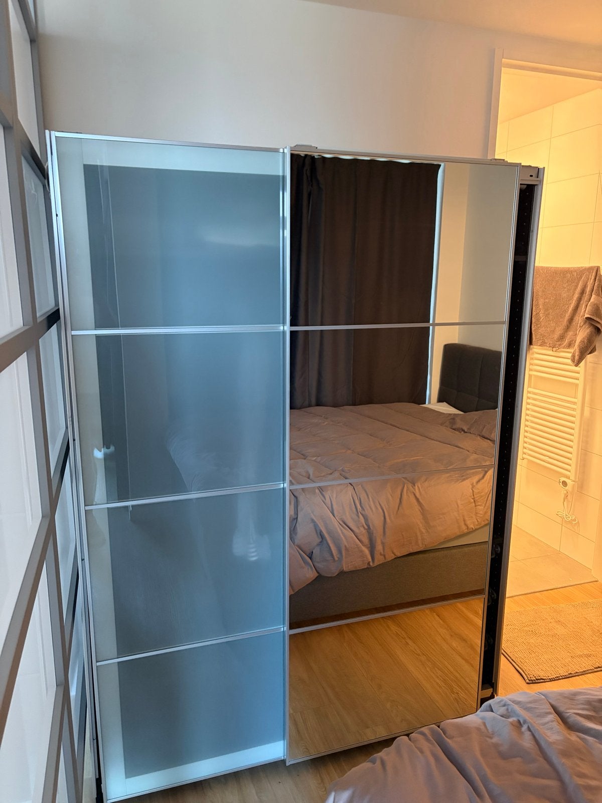 IKEA kast met spiegeldeur - zelf demonteren, Ophalen, Gebruikt, 100 tot 150 cm, 200 cm of meer