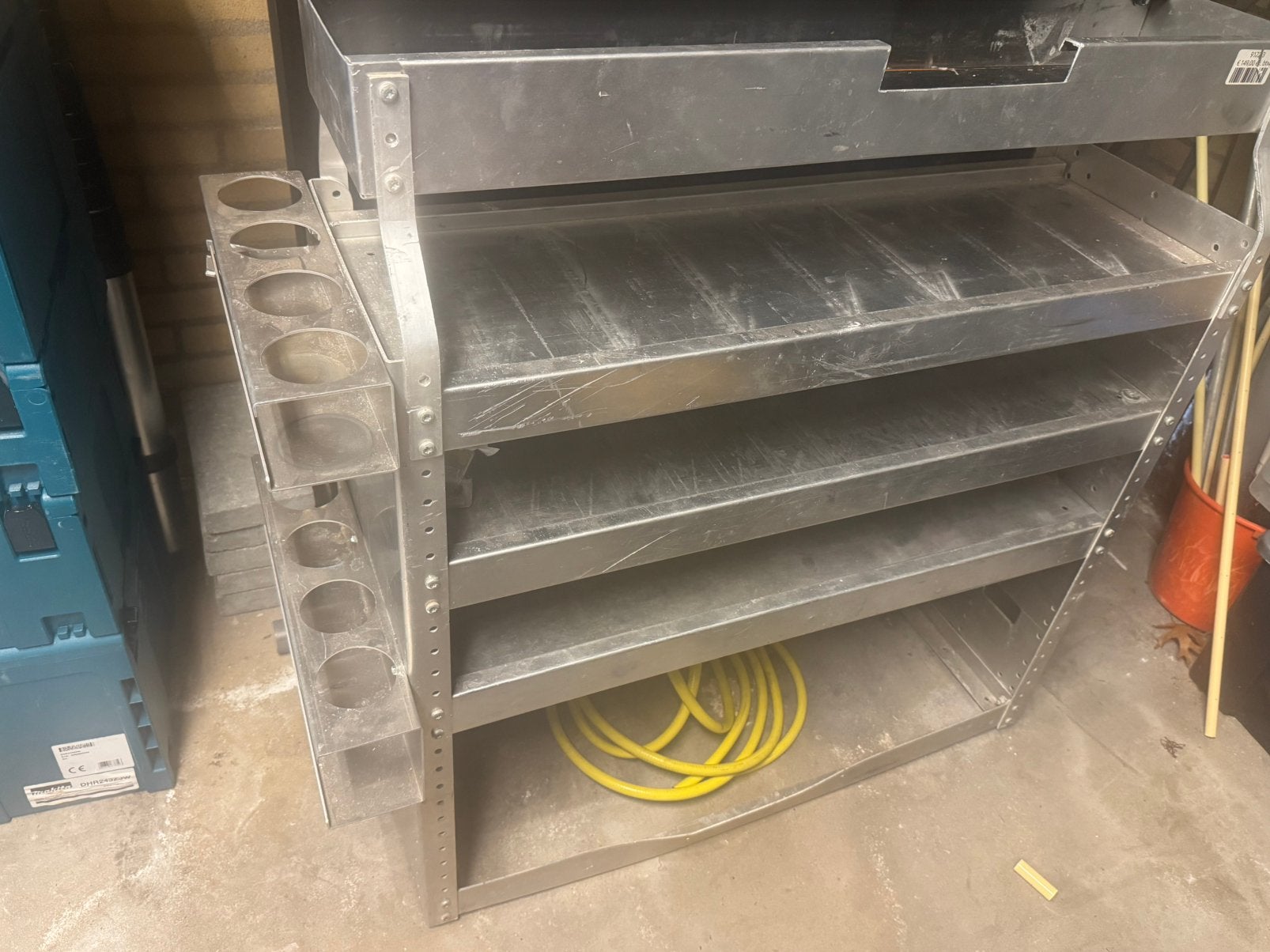 Werkbus inrichting - 2 kasten, Ophalen, Gebruikt, Bankschroef