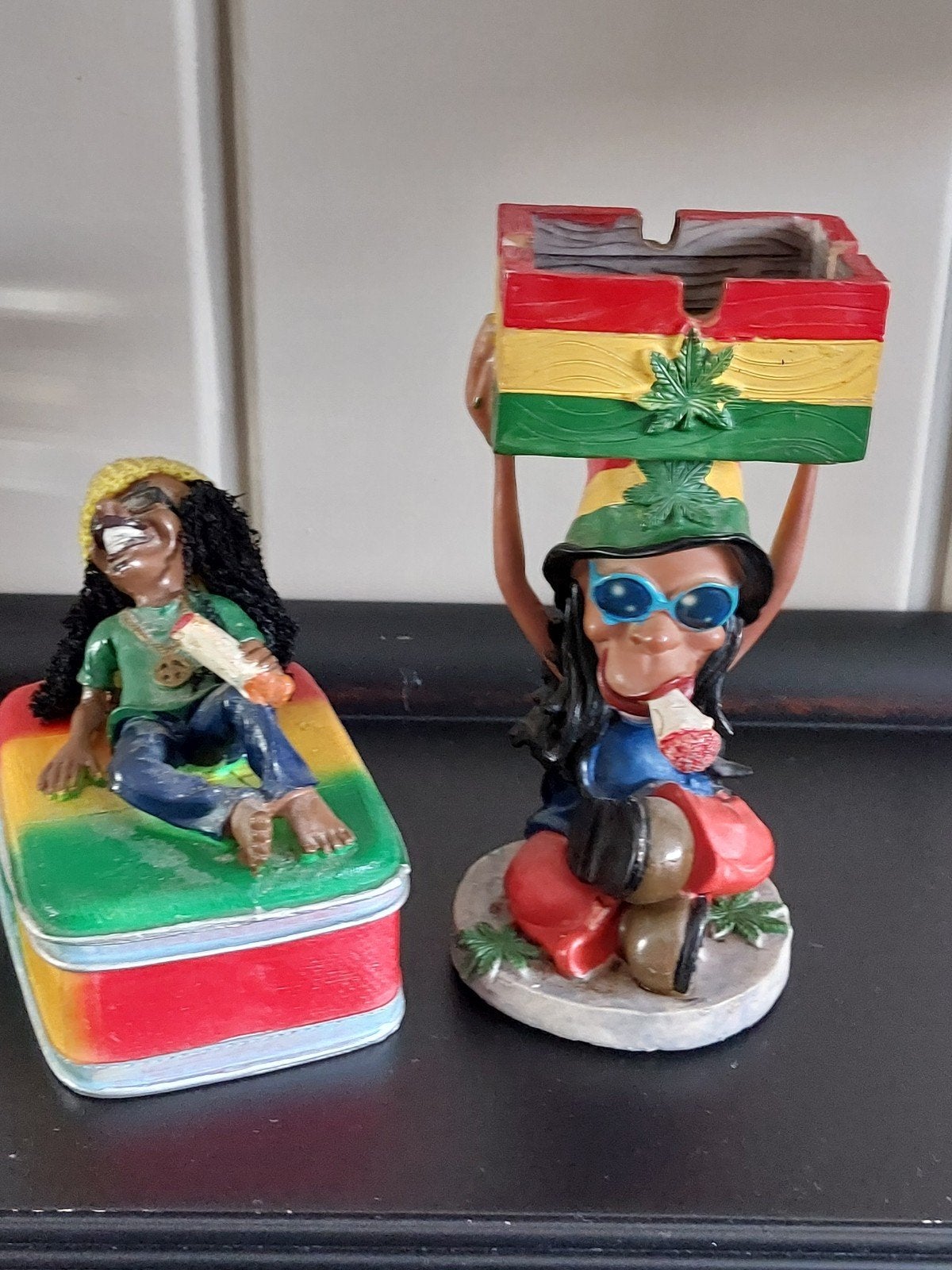 RASTA ASBAK EN SIGARETTEN BAK ZIE BESCHRIJVING, Ophalen of Verzenden, Zo goed als nieuw, Dier