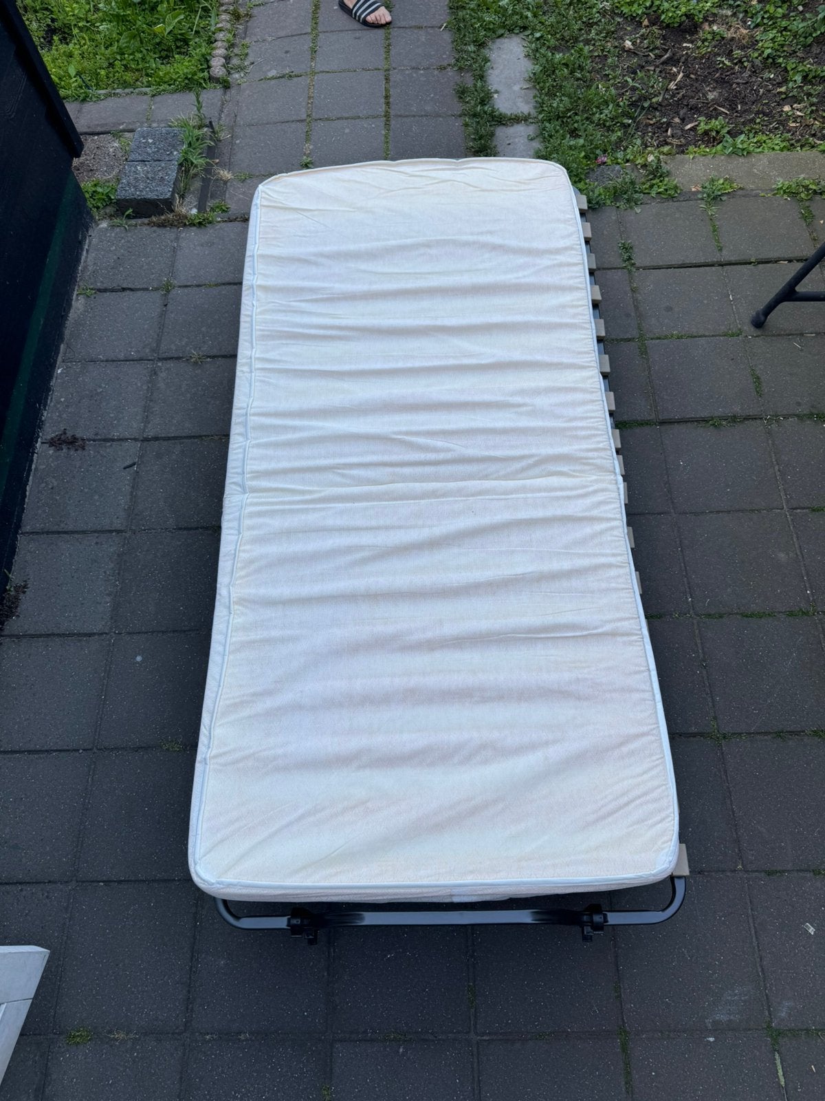 Opvouwbaar Logeerbed Inclusief Matras | Zo Goed Als Nieuw, Tuin en Terras, Ophalen, Zo goed als nieuw