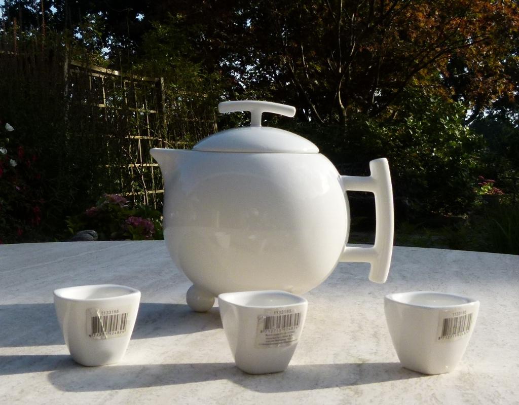 Nieuw Young Squito Servies, Huis en Inrichting, Keuken | Servies, Nieuw, Ophalen of Verzenden, Bord(en), Wedgwood