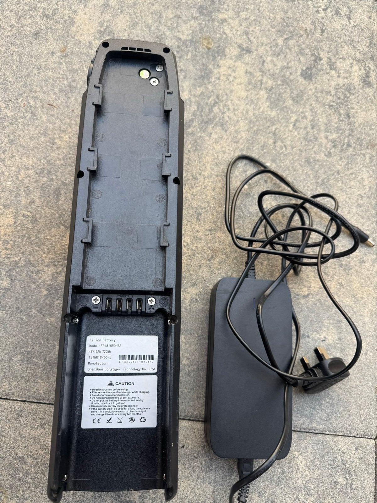 E-bike accu 48V 15Ah met lader, Gebruikt