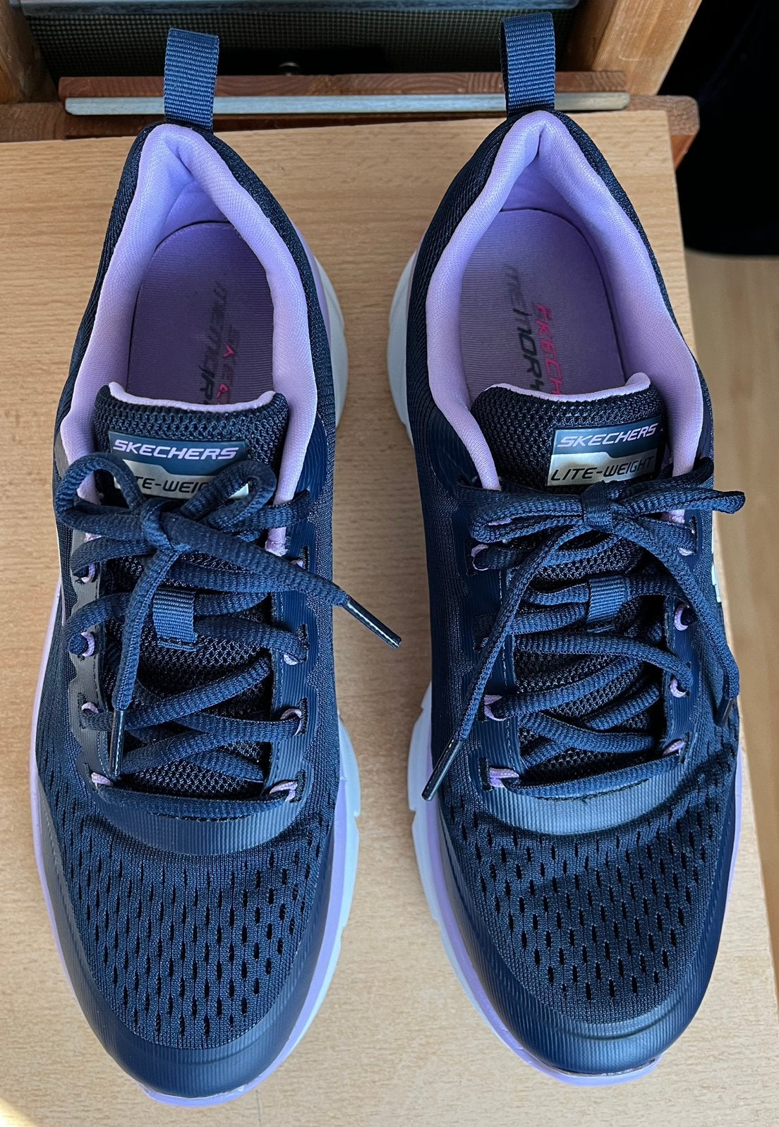 Mooi donkerblauw lila sneakers skechers mt 39 goede staat, Verzenden, Blauw, Sneakers of Gympen, Zo goed als nieuw