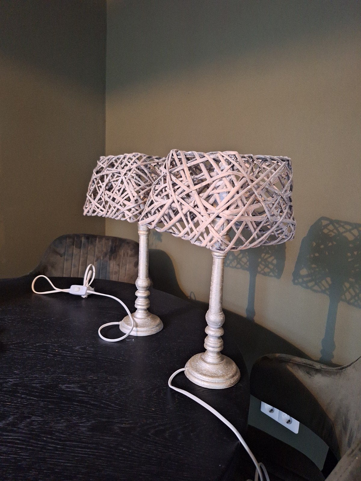 Set van 2 schemerlampen met rotan kappen, Gebruikt, Met schakelaar, Hout, Schemerlamp
