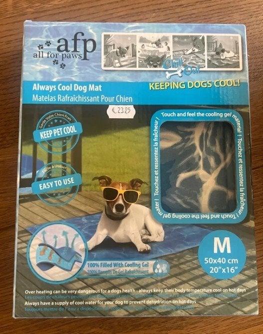 koelmat hond nieuw en ongebruikt! M blauw wit coolmat AFP, Dieren en Toebehoren, Honden-accessoires, Overige merken, Ophalen of Verzenden
