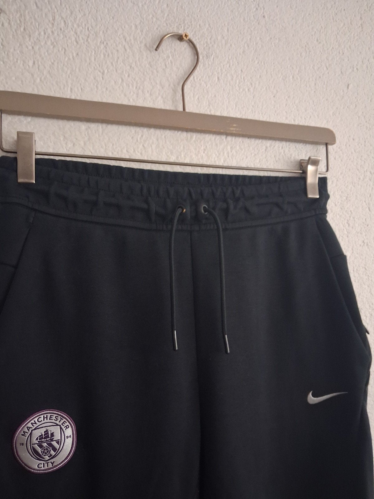 Nike Manchester City trainingsbroek - Zwart Maat  M, Zwart, Overige jeansmaten, Nike, Ophalen of Verzenden