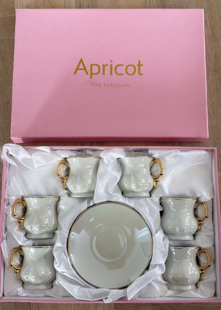 Apricot fine porcelain koffiemok met schotel NIEUW, Ophalen of Verzenden, Nieuw, Overige merken