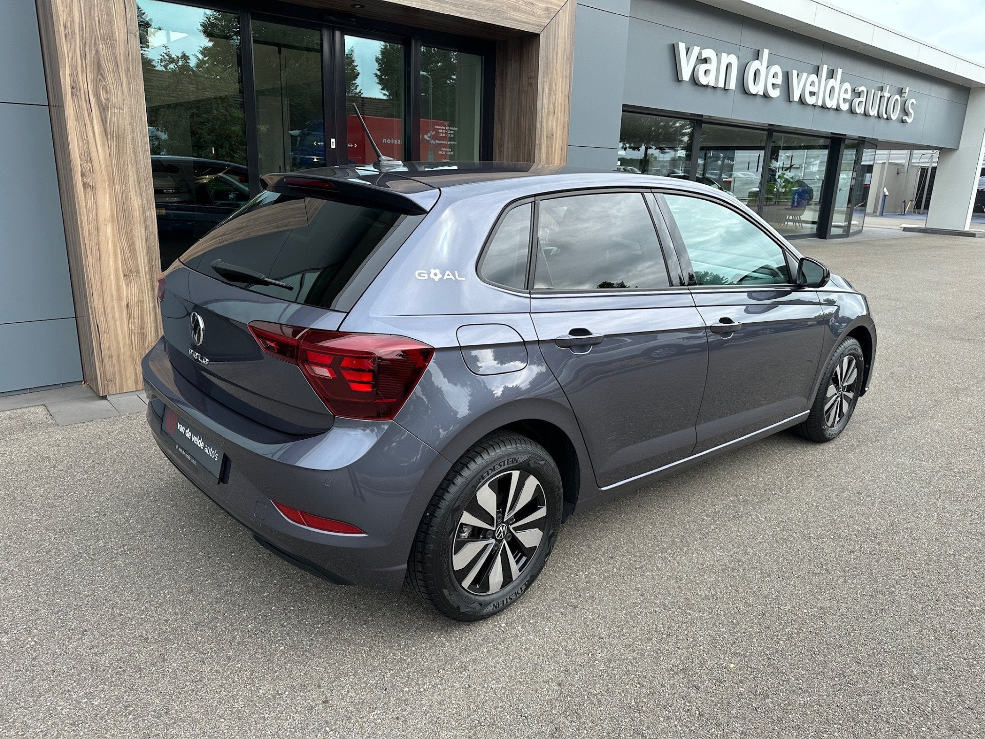 Volkswagen Polo 1.0 TSI DSG 115pk Goal | Camera | Trekhaak |, 12 maanden, Gebruikt, Zwart, Leder en Stof