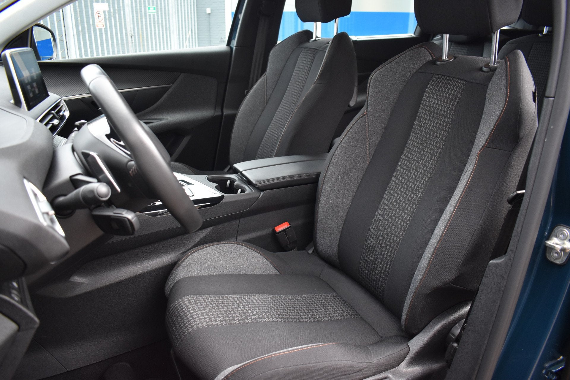 Peugeot 5008 PureTech 130 EAT8 Automaat GT | 7-persoons | Na, Dealer onderhouden, Stof, Gebruikt, 1199 cc