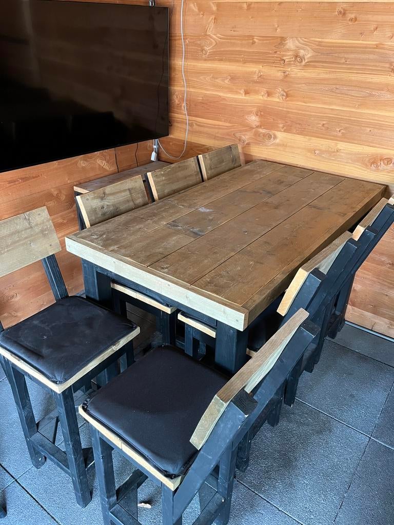 Bartafel met 8 krukken, Ophalen, Gebruikt