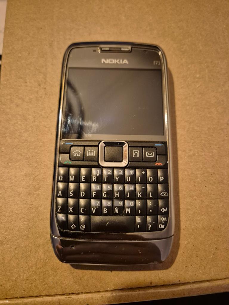 Nokia E71 Vodafone met QWERTY toetsenbord, Gebruikt, Zwart, Fysiek toetsenbord, 3 tot 6 megapixel