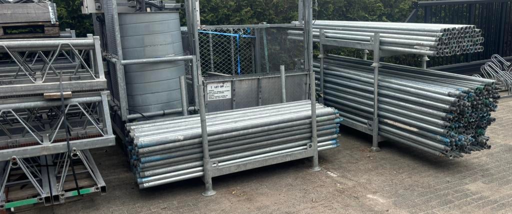 Nette Tubelock / Tube Lock buizen in 2 - 3 - 4 meter Steiger, Ophalen, Zo goed als nieuw, Gevelsteiger, 2 tot 5 meter