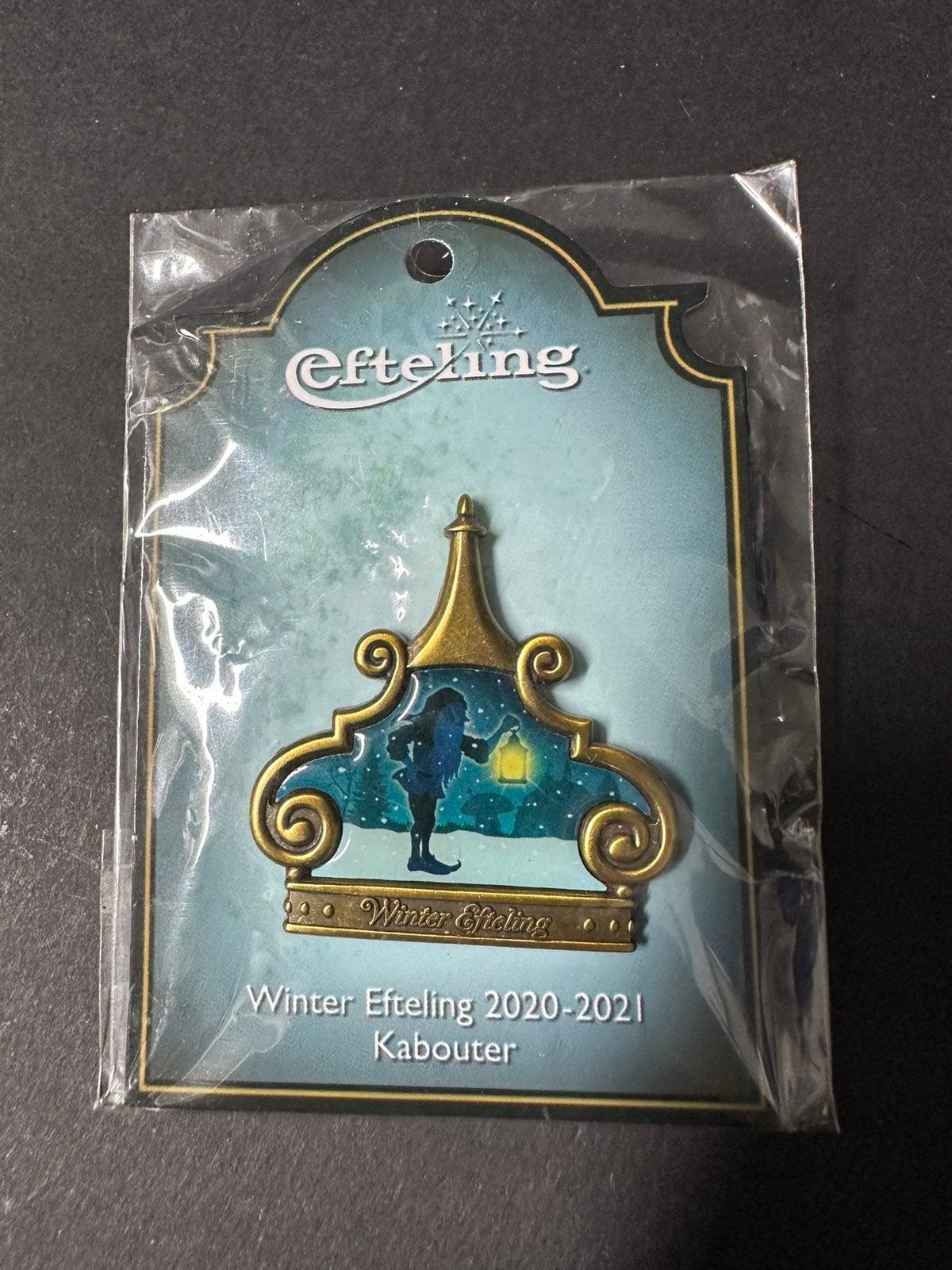 Efteling pin winter 2020-2021, Verzamelen, Efteling, Ophalen of Verzenden, Zo goed als nieuw, Button of Speldje
