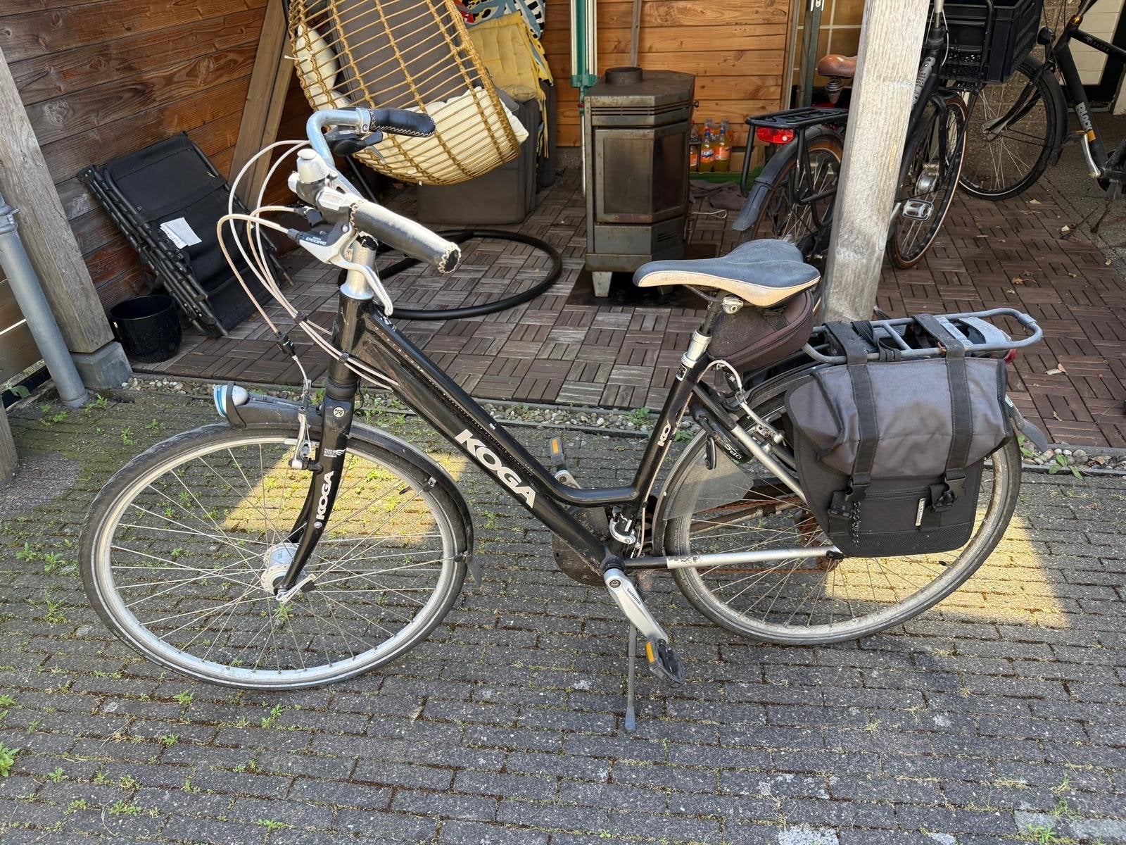 Koga Damesfiets met fietstassen - Gebruikt, Overige merken, Velgrem, Versnellingen, Ophalen of Verzenden