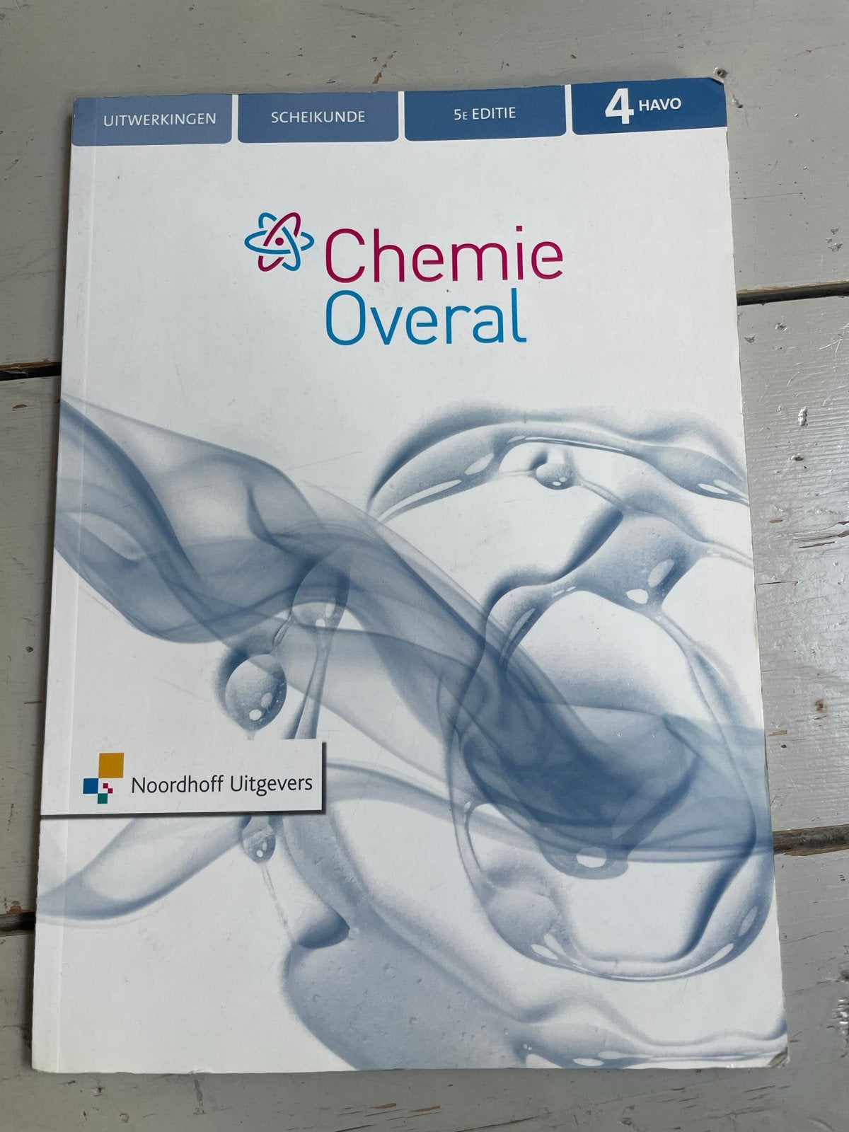 Chemie Overal Uitwerkingen Scheikunde 4 HAVO 5e editie, Boeken, Ophalen of Verzenden, Zo goed als nieuw, HAVO, Scheikunde