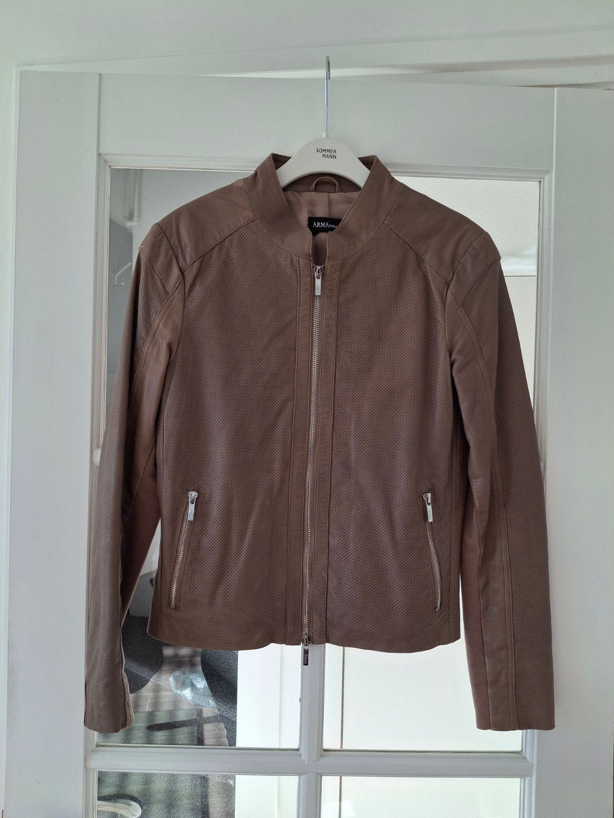 dames jasje, Maat 38/40 (M), Bruin, Arma, Ophalen of Verzenden