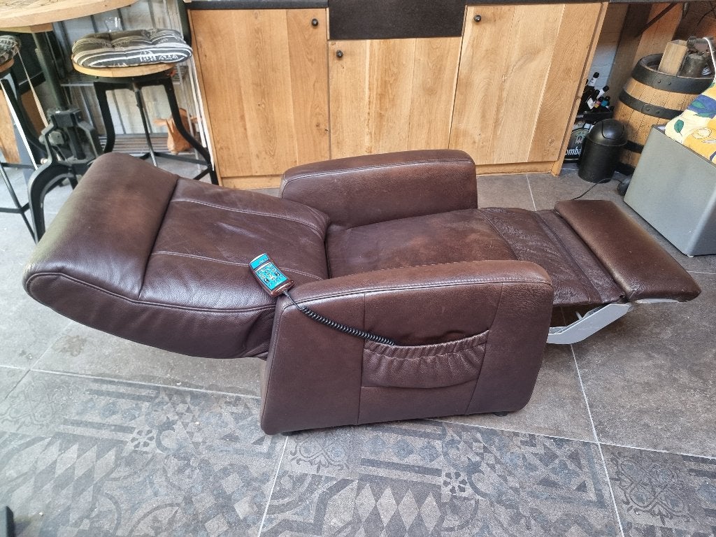 Relax stoel, Huis en Inrichting, Fauteuils, Zo goed als nieuw, Leer, 50 tot 75 cm, 75 tot 100 cm, Ophalen of Verzenden