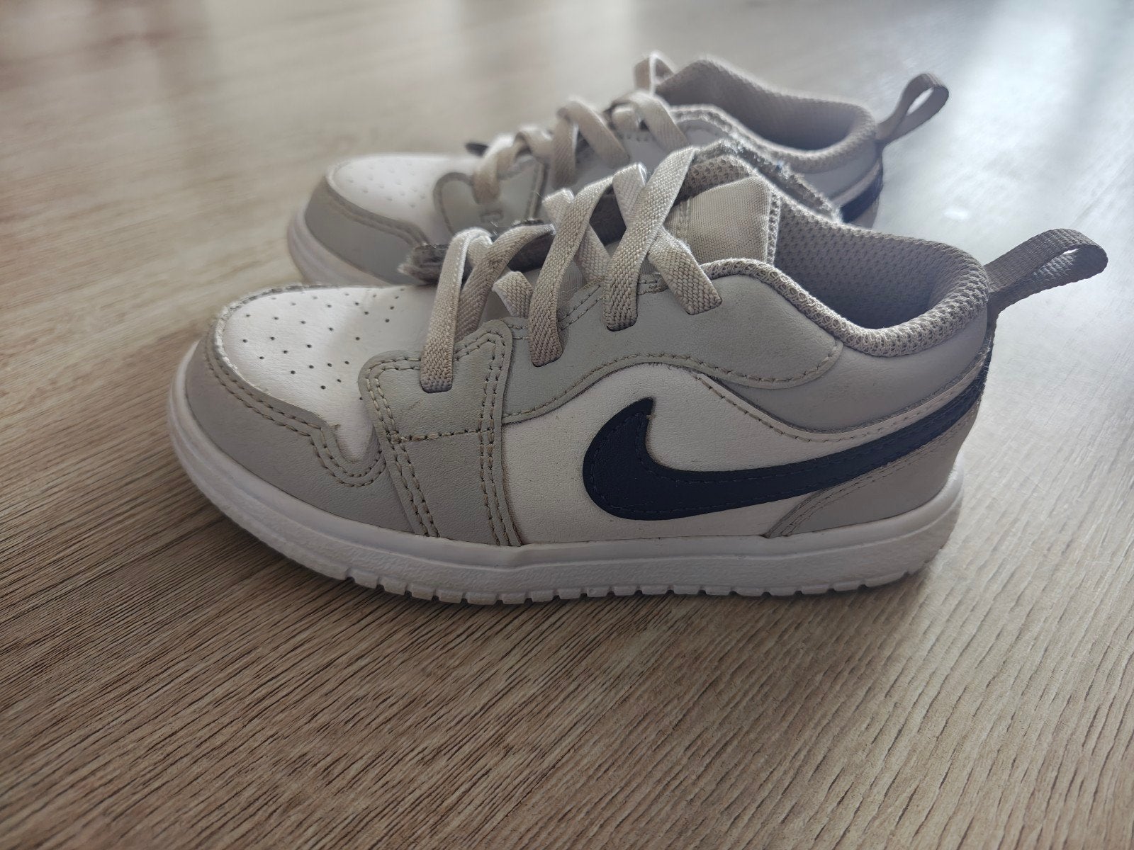 Jordan 1 Low Alt maat 26, Gebruikt, Schoenen, Ophalen of Verzenden, Nike Jordan
