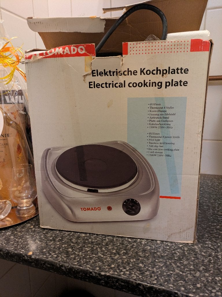 Electrische kookplaat Tomado, 1 pit, Ophalen, Gebruikt, 3 kookzones of minder, Vrijstaand