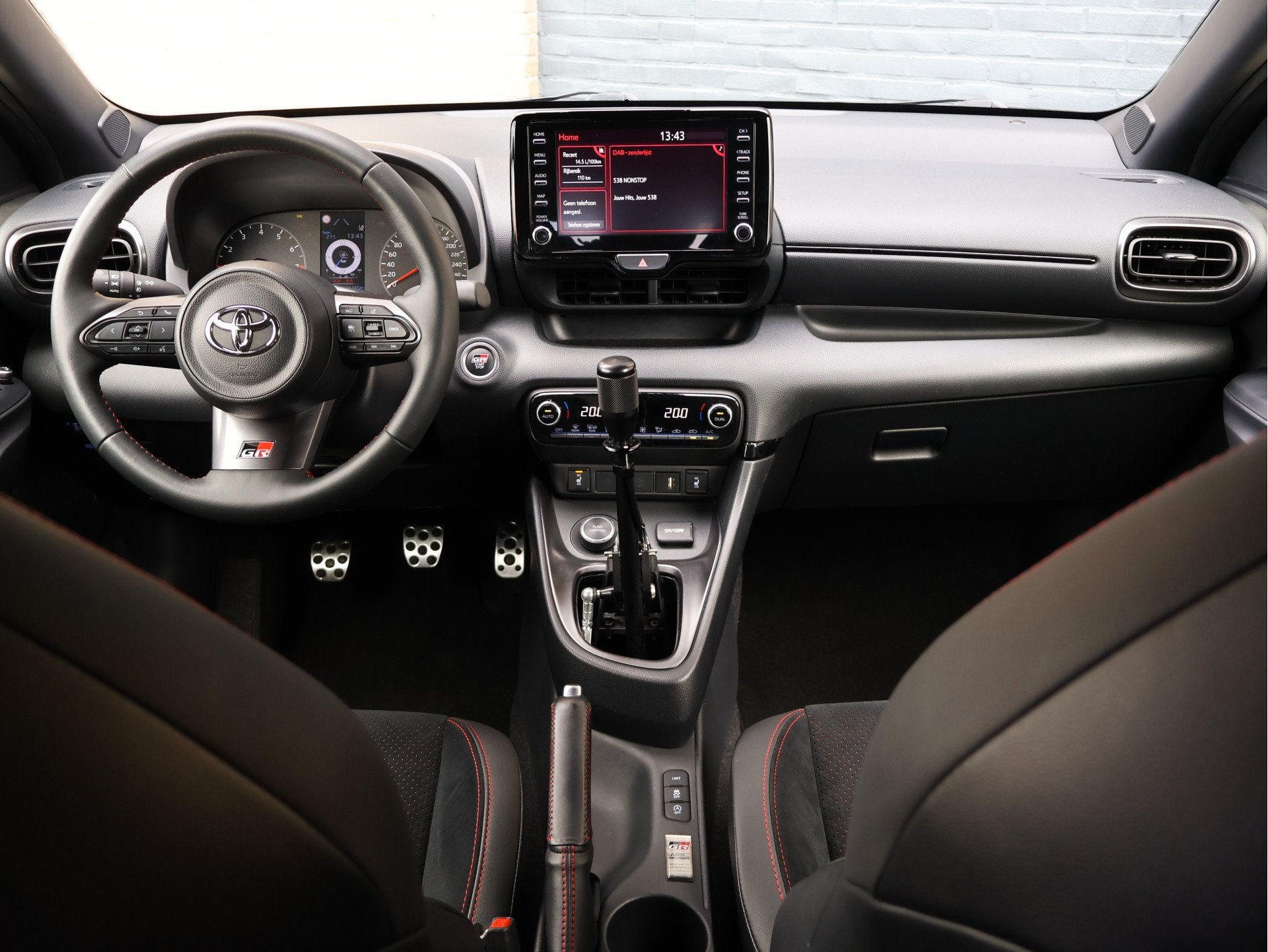 Toyota Yaris 1.6 GR Performance | Akrapovic | Milltek | KW V, Auto's, 13 km/l, 1618 cc, Gebruikt, 4 stoelen